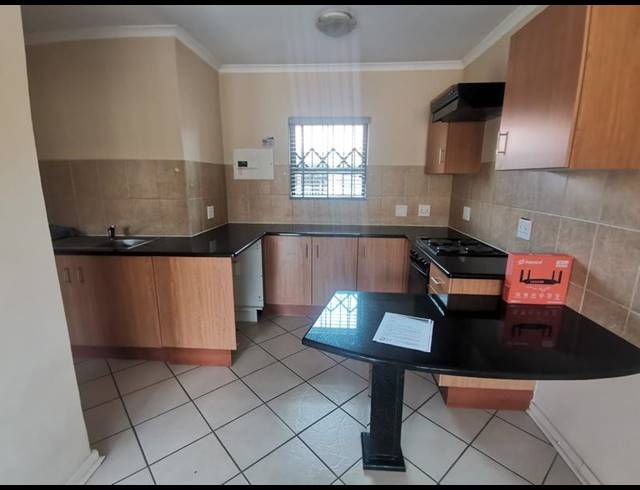 1 BEDROOM PROPERTY TO RENT IN BULT WEST